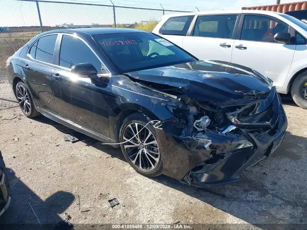 4T1B11HK8KU196133 2019 TOYOTA CAMRY - Image 1
