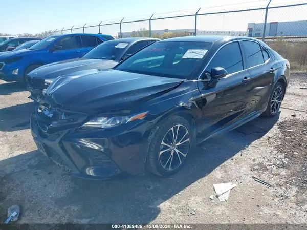 4T1B11HK8KU196133 2019 TOYOTA CAMRY - Image 2