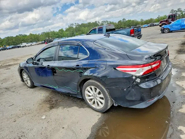 4T1B11HK8KU196388 2019 TOYOTA CAMRY - Image 2