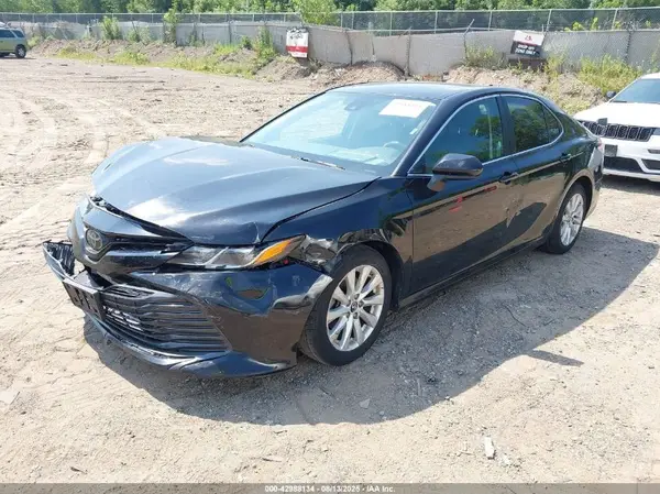 4T1B11HK8KU203467 2019 TOYOTA CAMRY - Image 2