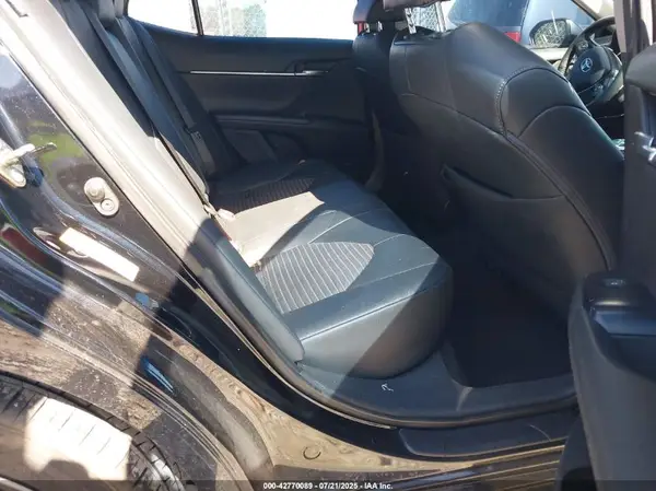4T1B11HK8KU203811 2019 TOYOTA CAMRY - Image 8