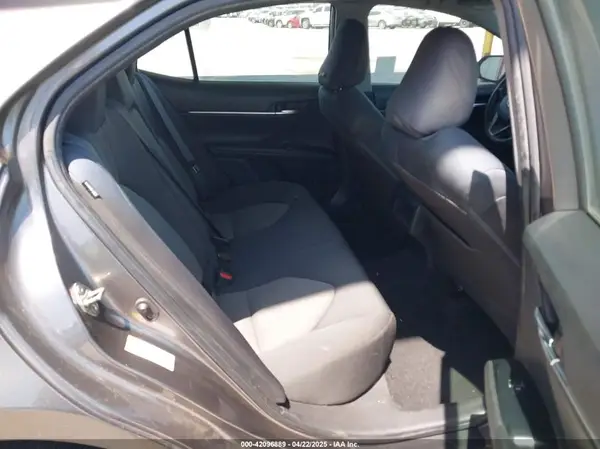 4T1B11HK8KU204599 2019 TOYOTA CAMRY - Image 8