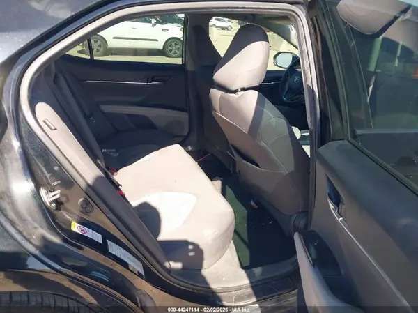 4T1B11HK8KU206210 2019 TOYOTA CAMRY - Image 8