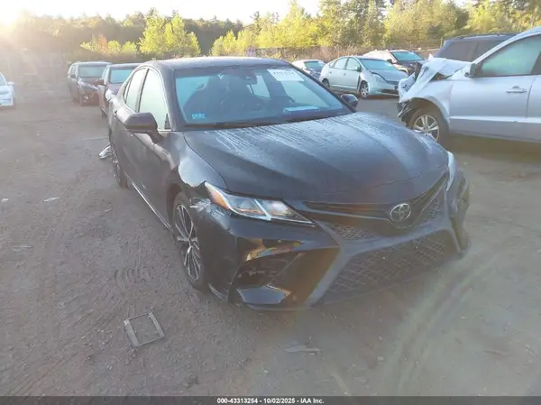 4T1B11HK8KU212881 2019 TOYOTA CAMRY - Image 1