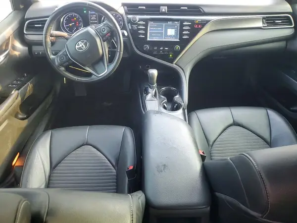 4T1B11HK8KU213304 2019 TOYOTA CAMRY - Image 8