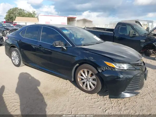 4T1B11HK8KU216218 2019 TOYOTA CAMRY - Image 1