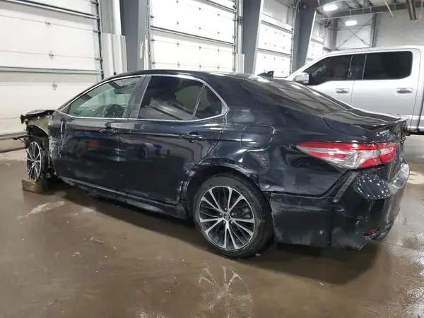 4T1B11HK8KU224562 2019 TOYOTA CAMRY - Image 2