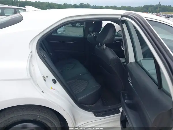 4T1B11HK8KU227817 2019 TOYOTA CAMRY - Image 8