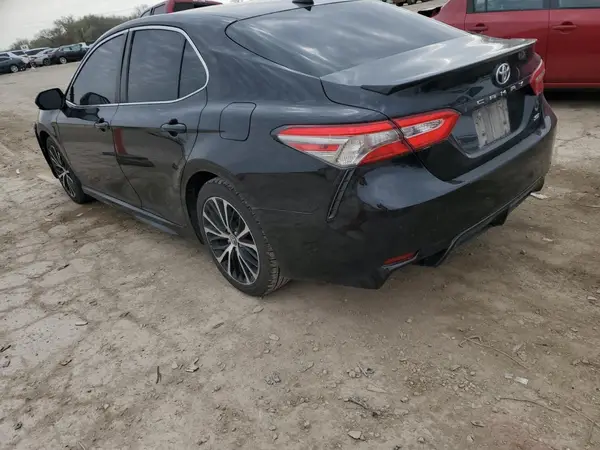4T1B11HK8KU228630 2019 TOYOTA CAMRY - Image 2