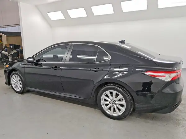 4T1B11HK8KU229194 2019 TOYOTA CAMRY - Image 2