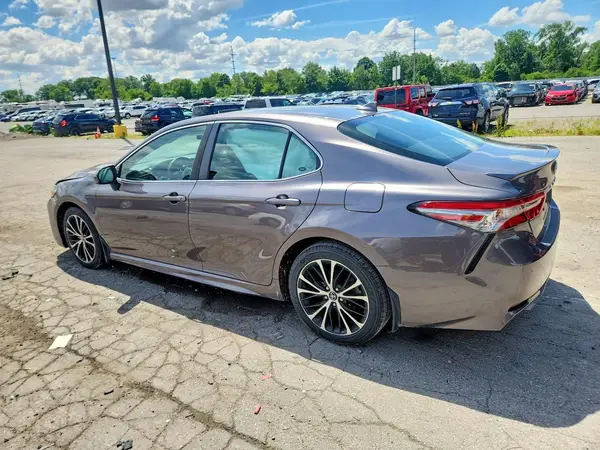 4T1B11HK8KU229566 2019 TOYOTA CAMRY - Image 2