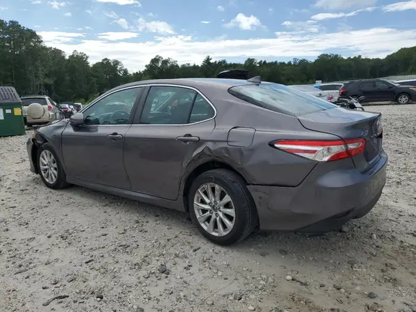 4T1B11HK8KU230751 2019 TOYOTA CAMRY - Image 2