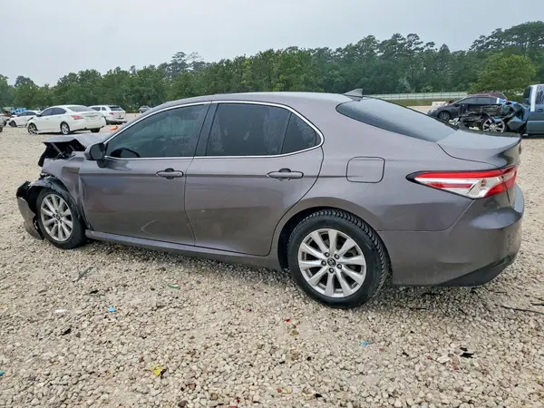 4T1B11HK8KU230961 2019 TOYOTA CAMRY - Image 2
