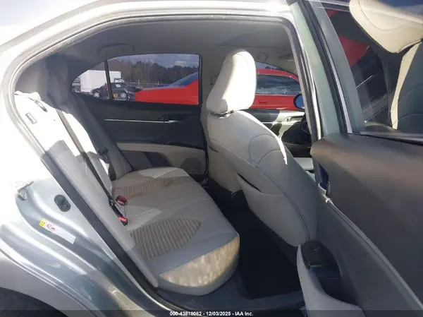 4T1B11HK8KU239644 2019 TOYOTA CAMRY - Image 8
