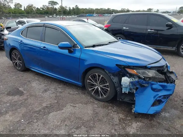 4T1B11HK8KU241040 2019 TOYOTA CAMRY - Image 1