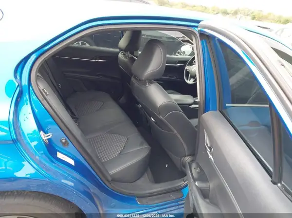 4T1B11HK8KU241040 2019 TOYOTA CAMRY - Image 8