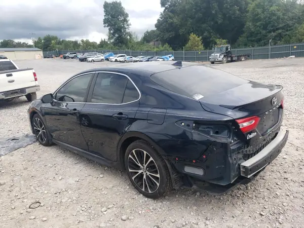 4T1B11HK8KU243905 2019 TOYOTA CAMRY - Image 2