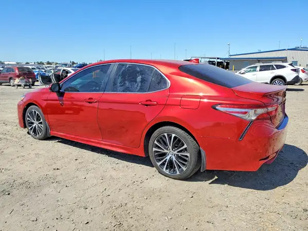 4T1B11HK8KU244519 2019 TOYOTA CAMRY - Image 2