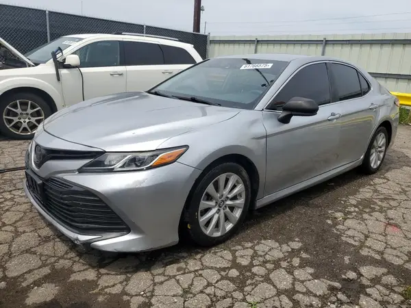 4T1B11HK8KU246853 2019 TOYOTA CAMRY - Image 1