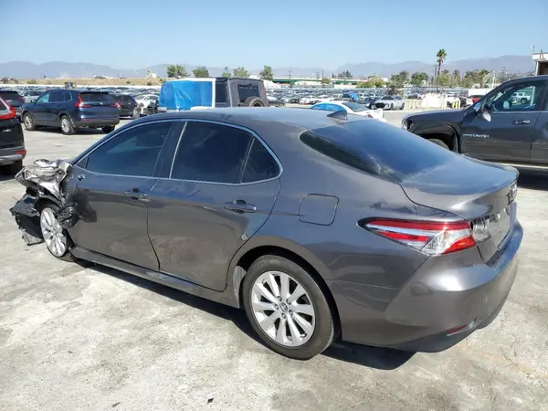 4T1B11HK8KU247257 2019 TOYOTA CAMRY - Image 2