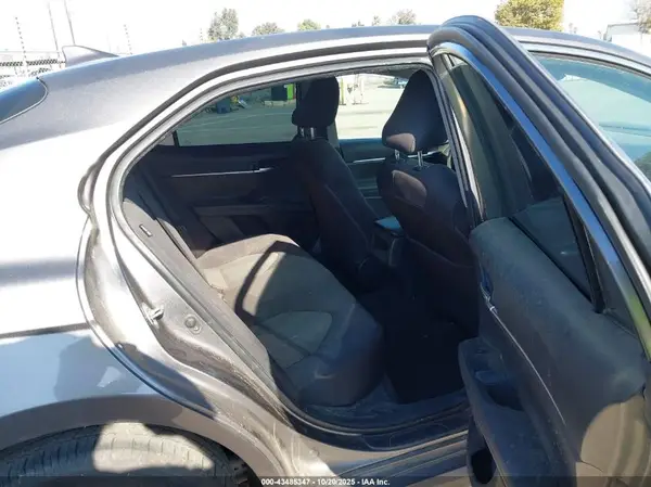 4T1B11HK8KU251082 2019 TOYOTA CAMRY - Image 8