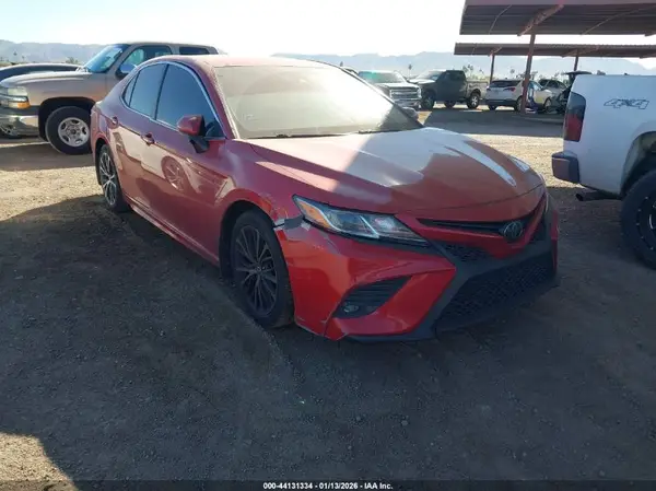 4T1B11HK8KU251955 2019 TOYOTA CAMRY - Image 1