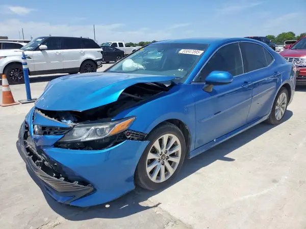 4T1B11HK8KU256900 2019 TOYOTA CAMRY - Image 1
