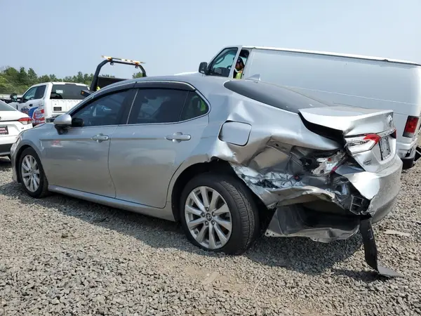 4T1B11HK8KU257254 2019 TOYOTA CAMRY - Image 2