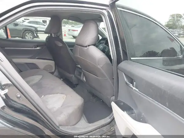 4T1B11HK8KU258114 2019 TOYOTA CAMRY - Image 8
