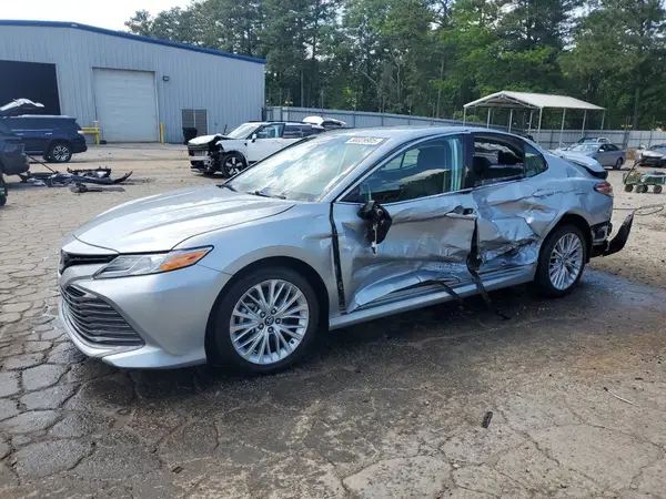 4T1B11HK8KU258727 2019 TOYOTA CAMRY - Image 1