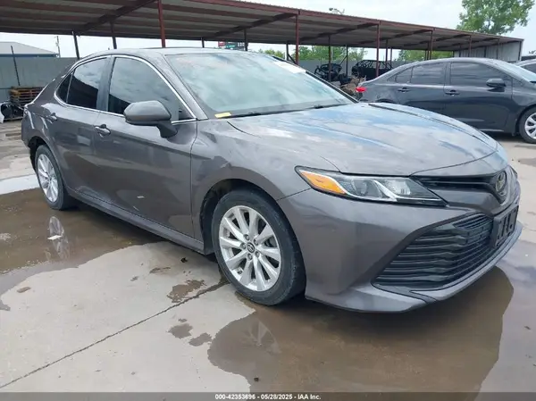 4T1B11HK8KU258940 2019 TOYOTA CAMRY - Image 1