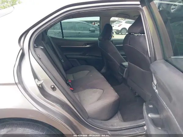 4T1B11HK8KU258940 2019 TOYOTA CAMRY - Image 8