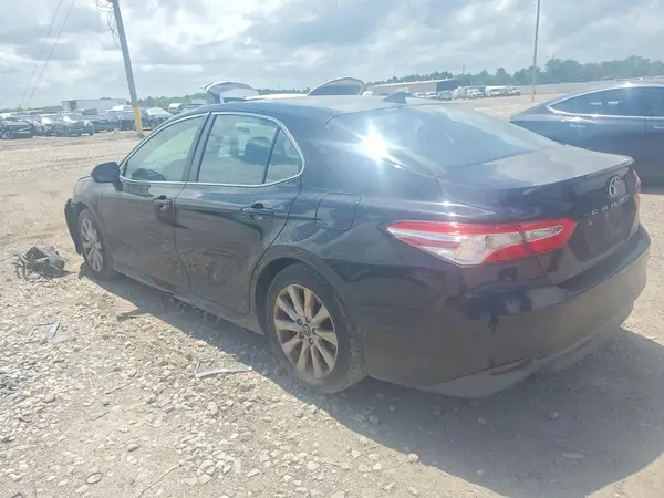 4T1B11HK8KU262373 2019 TOYOTA CAMRY - Image 2