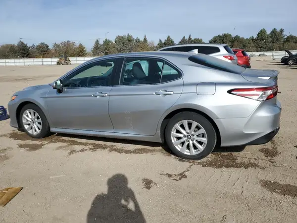 4T1B11HK8KU264804 2019 TOYOTA CAMRY - Image 2