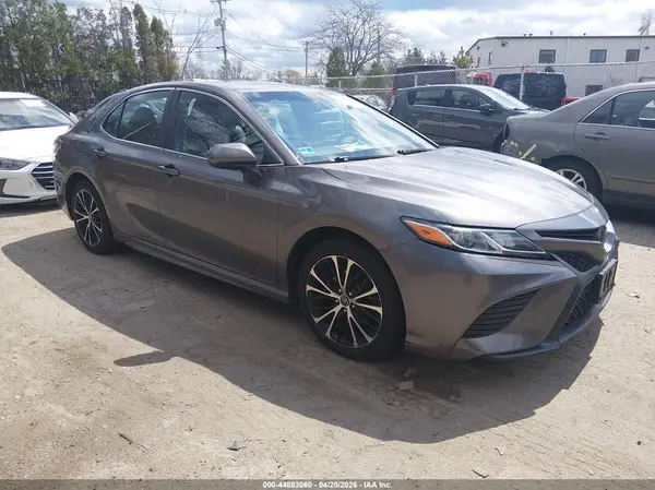 4T1B11HK8KU270733 2019 TOYOTA CAMRY - Image 1