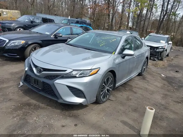 4T1B11HK8KU271087 2019 TOYOTA CAMRY - Image 2