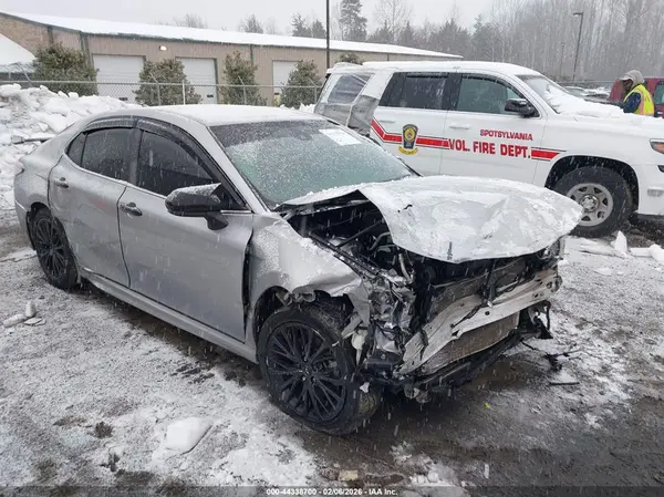 4T1B11HK8KU271526 2019 TOYOTA CAMRY - Image 1