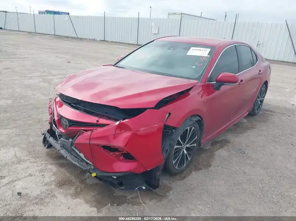 4T1B11HK8KU272742 2019 TOYOTA CAMRY - Image 2