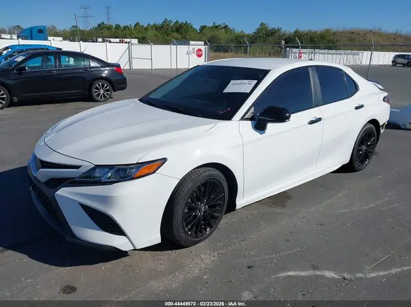 4T1B11HK8KU273129 2019 TOYOTA CAMRY - Image 2