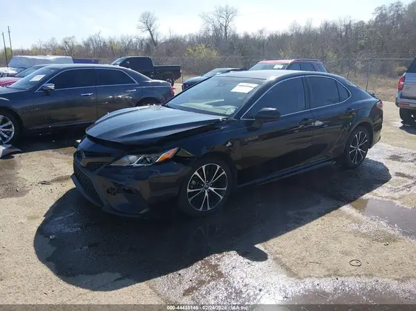 4T1B11HK8KU274247 2019 TOYOTA CAMRY - Image 2