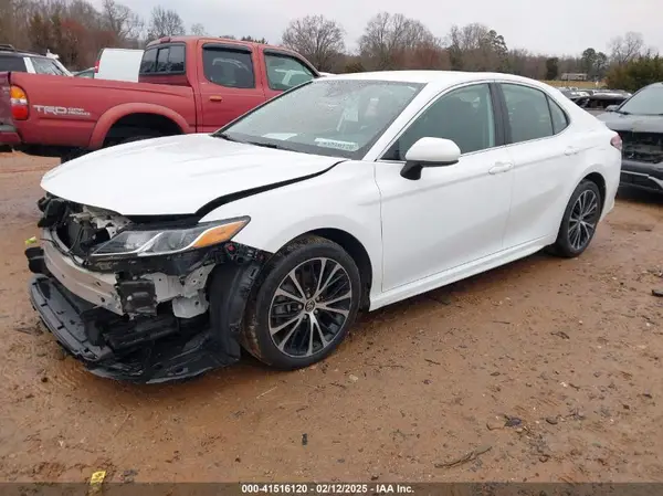 4T1B11HK8KU276385 2019 TOYOTA CAMRY - Image 2