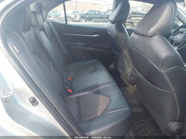 4T1B11HK8KU276984 2019 TOYOTA CAMRY - Image 8