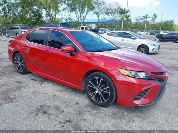 4T1B11HK8KU277276 2019 TOYOTA CAMRY - Image 1