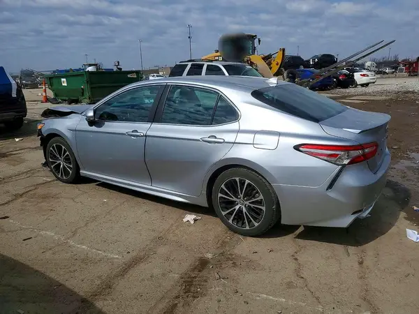 4T1B11HK8KU278332 2019 TOYOTA CAMRY - Image 2