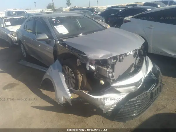 4T1B11HK8KU281795 2019 TOYOTA CAMRY - Image 1