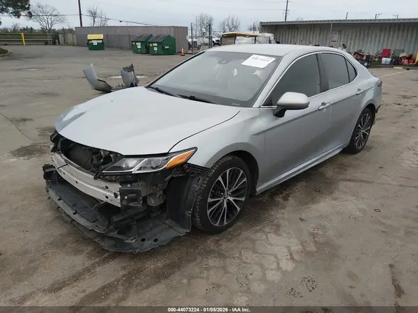 4T1B11HK8KU294482 2019 TOYOTA CAMRY - Image 2
