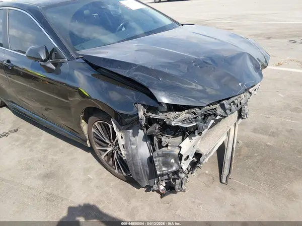 4T1B11HK8KU680500 2019 TOYOTA CAMRY - Image 1