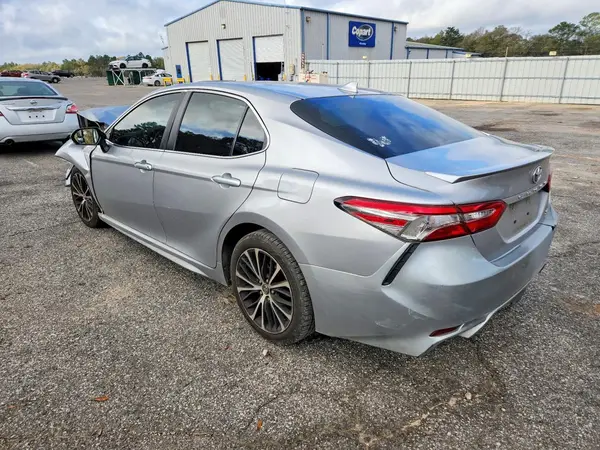 4T1B11HK8KU680996 2019 TOYOTA CAMRY - Image 2