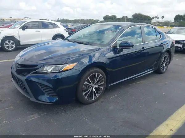 4T1B11HK8KU687883 2019 TOYOTA CAMRY - Image 2