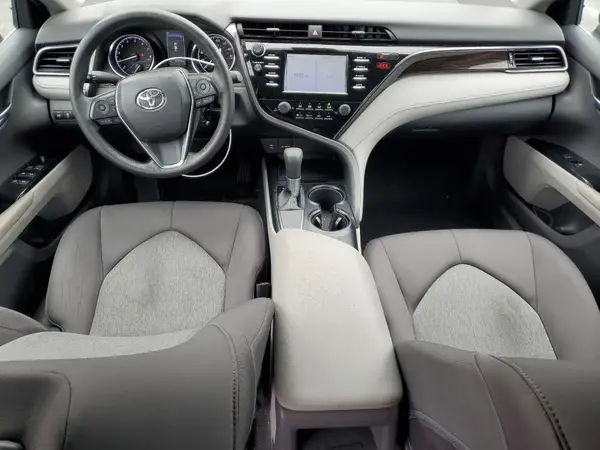 4T1B11HK8KU689343 2019 TOYOTA CAMRY - Image 8